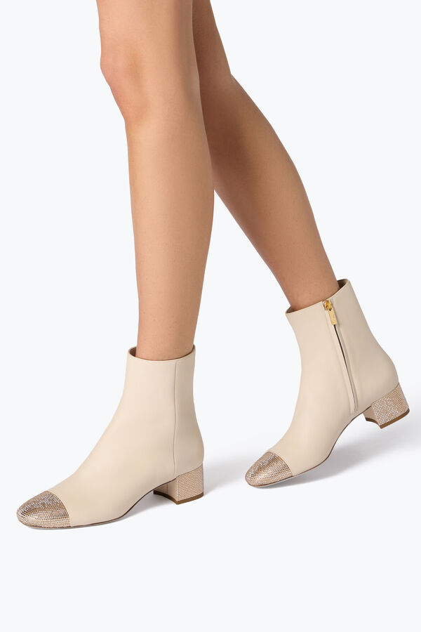 jeweled bonnie ankelboots i läder ivory med guld kristaller 40 rene caovilla