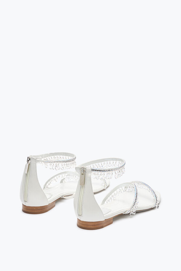 jeweled ljuskrona elfenben platt sandal 10 rene caovilla